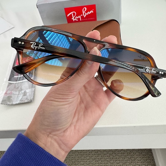 Ray-Ban Tortoise Frame Sunglasses - Picture 2 of 5